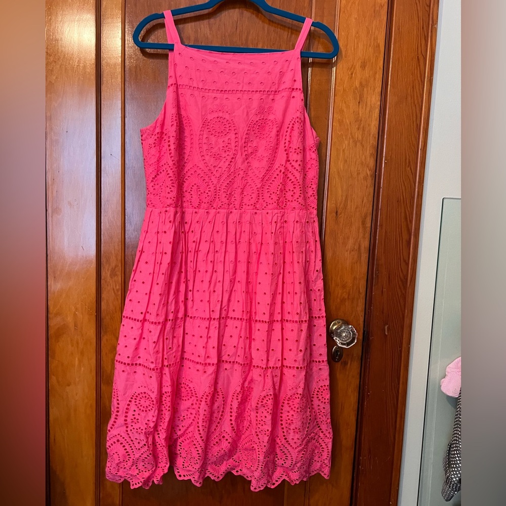 Elegant Pink Sleeveless Dress